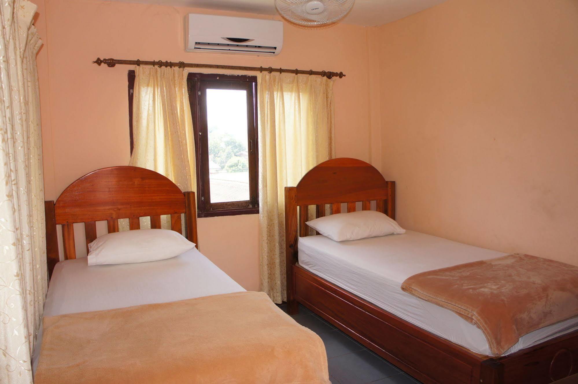 Viengsavanh Guesthouse Ванг-Виенг Экстерьер фото